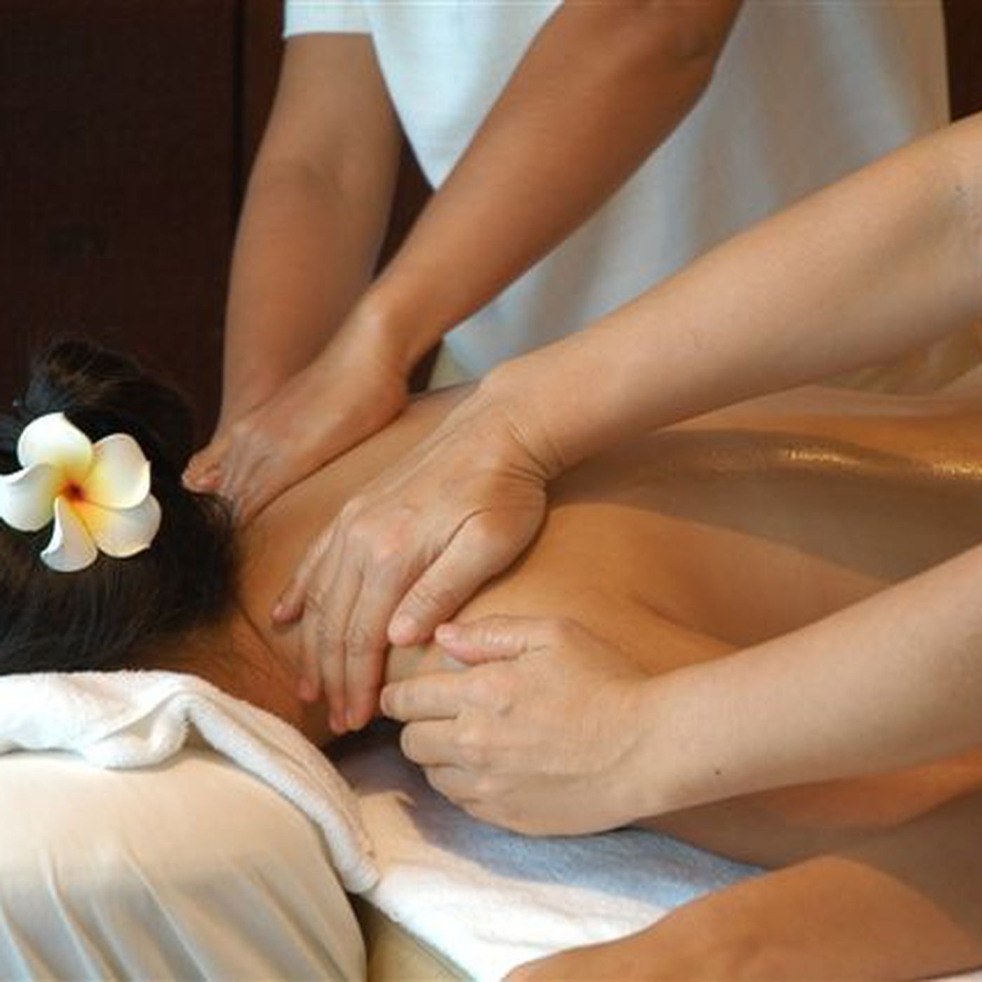 D & F SPA four-hand-massage.0 Services  